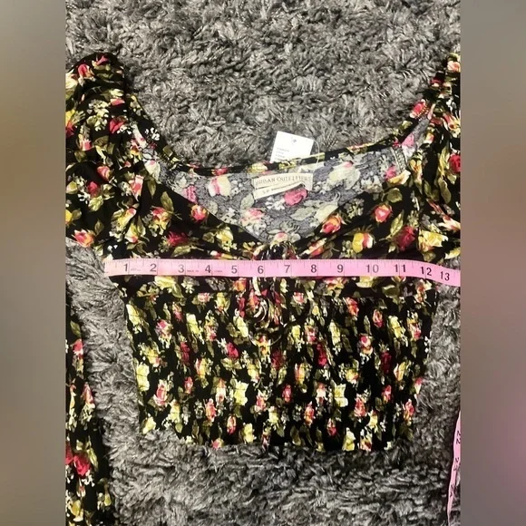 Urban Outfitters Cropped Floral Top Size Small - Picture 9 of 12
